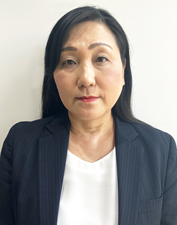 上野　由紀子